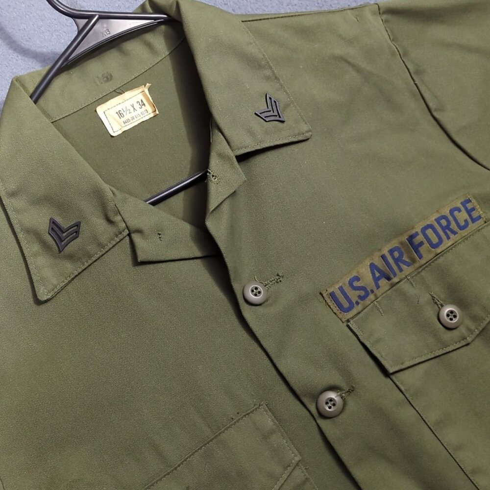 U.S. Air Force VTG Shirt Men's 16.5x34 Green Utility Poly/Cotton Chevron Pins 81
